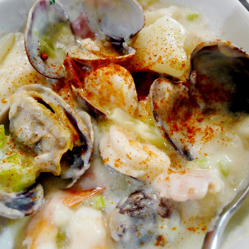 PEI Seafood Clam Chowder Recipe east coast Foodee ChefsBoxChallenge instanomss nomss
