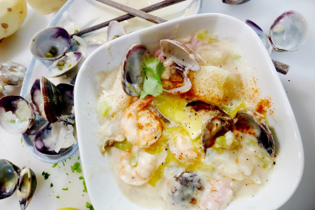 PEI Seafood Clam Chowder Recipe east coast Foodee ChefsBoxChallenge instanomss nomss