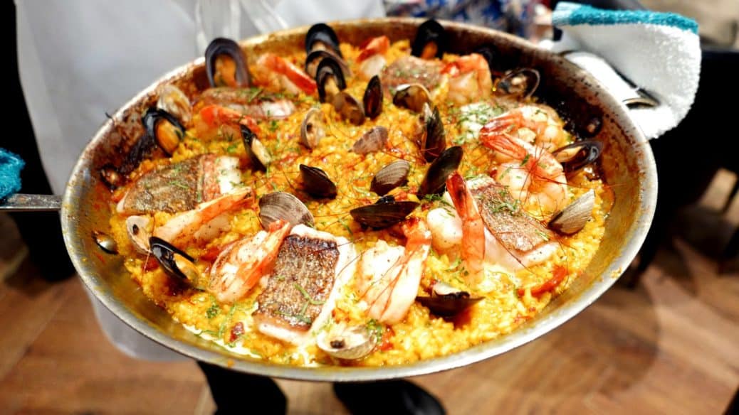 BOULEVARD KITCHEN OYSTER BAR SUNDAY SUPPER SERIES Spanish Paella Day Instanomss Nomss Food Photography Healthy Travel Lifestyle Canada